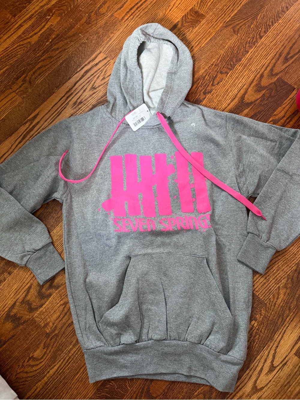 MV Sport Gray Hoodie with Navy Logo Tag SEVEN SPRINGS SKI RESORT NWT